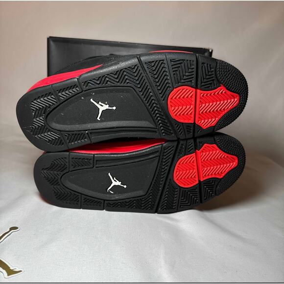 Size 7 - Nike Air Jordan 4 Retro GS Red Thunder Men's Shoes Ships Now - Picture 6 of 13